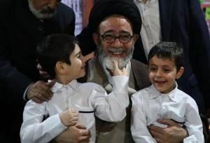 از سلفی حاج آقا آل هاشم با بچه ها تا داستان محاسن