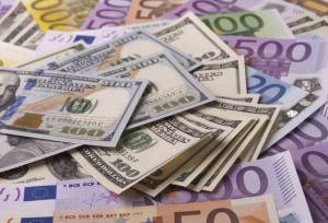 نرخ جدید رسمی دلار و یورو اعلام شد