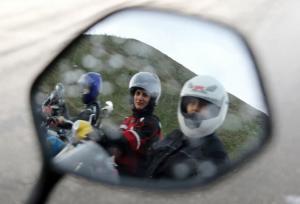 دولت فراجا را مکلف به آموزش موتورسیکلت‌سواری بانوان کرد