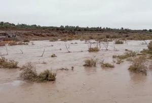 طغیان رودخانه فصلی شهر فهرج پس از سال‌ها خشکسالی