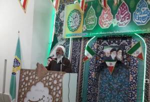 امام جمعه موقت ورزنه: تقوا سد محکم در برابر فتنه‌هاست