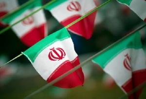سبز و سفید و قرمزت بی‌شک، از عشق و از غیرت نشان دارد