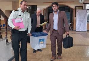 آغاز حرکت صندوق‌های اخذ رأی در تایباد از محل ستاد انتخابات