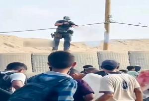 نظامی صهیونیست: فلسطینی‌ها با پرچم‌های سفید را هم می‌زنیم!