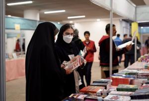 نمایشگاهی با ۲۰ هزار عنوان کتاب در قلب شهر کرمان