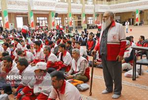داوطلبان هلال‌احمر نماد صلح و سلامت در جامعه هستند