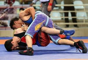 آغاز مسابقات کشتی پهلوانی انتخابی بزرگسالان کردستان در سنندج