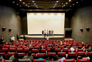 اکران مردمی فیلم سینمایی «اسفند» در قم برگزار شد