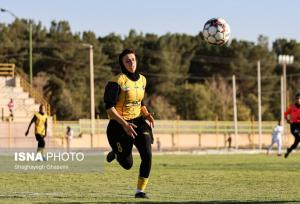 پیروزی خاتون بم در دیدار معوقه فوتبال زنان