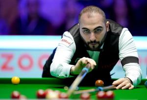 حسین وفایی یک پیروزی تا جدول اصلی مسابقات اسنوکر بریتانیا فاصله دارد