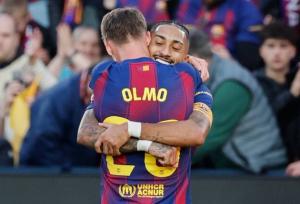 صدرنشینی بارسلونا با درخشش اولمو