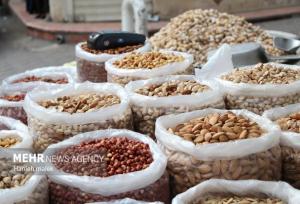 بازار شب یلدای خرم‌آباد