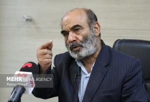 ‏‬امام در میان ملت زنده است/ غربزدگان مادی‌گرا از درک امام عاجزند