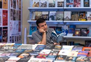 برپایی نمایشگاه کتاب در دهگلان