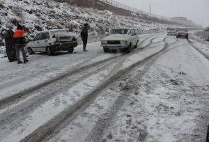 آغاز بارش برف در مناطق کوهستانی ایلام