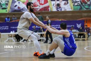 نبرد برای فرار از قعر/ مهگل و رعد در جدالی ۴ ‌امتیازی به هم می‌رسند