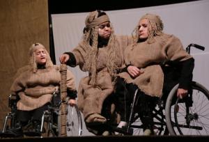 ۶ اجرای صحنه‌ای و خیابانی در دومین روز جشنواره تئاتر معلولان در سنندج