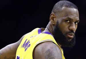 حذف لبران جیمز و یارانش از پلی‌آف NBA