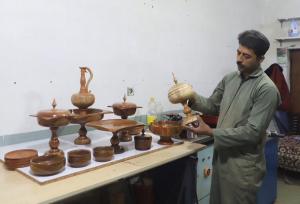 آمادگی میراث فرهنگی استان ایلام برای توسعه رشته خراطی چوب