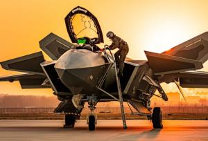 چین به تکنولوژی جنگنده نسل ششم رسید