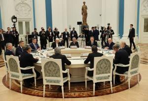 دیدار رؤسای شرکت‌کننده در اجلاس نخست وزیران سازمان شانگهای با پوتین