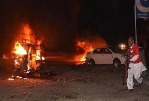 انفجار بمب در بلوچستان پاکستان با ۲۴ کشته و زخمی