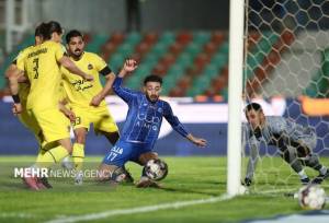 بازیکن سابق بارسلونا با استقلال ۴۰۰ تایی شد