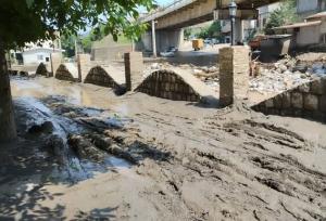 سیل‌زدگان کجوری لنگ گریدر و لودر/ روستاییان در حصار سیلاب