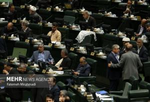 تقاضای تحقیق و تفحص از عملکرد سازمان منطقه آزاد اروند تصویب شد