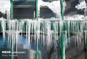 خروج کامل سامانه بارشی از اصفهان؛ یخبندان در پیش است