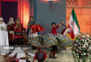 موفق: جشن بزرگ مادرانه در بجنورد برگزار می‌شود