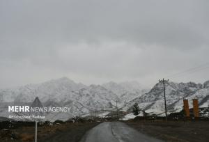 جاده‌ ۲۴ استان کشور امروز برفی و بارانی است