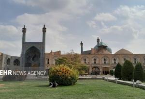 هوای اصفهان قابل قبول است