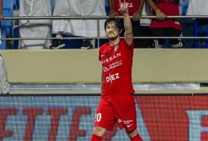 دردسر مربی پرتغالی شباب الاهلی در نبود سردار آزمون