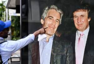 تایمز: در پرونده اپستین، ۳ هزار بار به نام ترامپ ارجاع شده‌ است