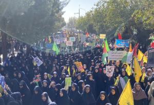 راهپیمایی ۱۳ آبان در کرمان؛ نمایش اقتدار و فریاد استکبارستیزی