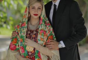 استایل رنگارنگ همسر ستاره ملی‌پوش محبوب