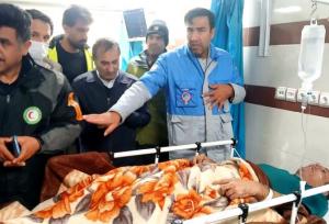 اعزام ۵ مصدوم حادثه واژگونی اتوبوس تهران- یاسوج به اصفهان با بالگرد