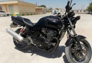 موتورسیکلت قاچاق در گناوه توقیف شد