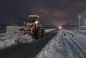 برف‌روبی در گردنه هیراب