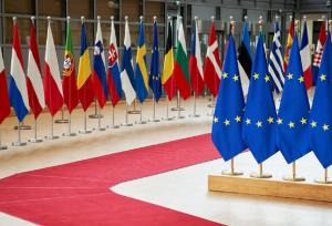اتحادیه اروپا در محکوم کردن توحش رژیم صهیونیستی ناتوان است