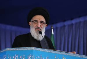 حسینی همدانی: مذاکره با آمریکا تله‌ای برای تسلیم است