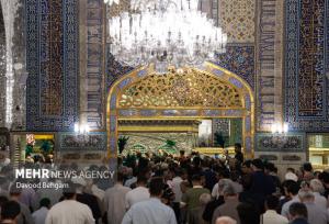مرثیه خوانی شب شهادت امام حسن عسکری(ع) در حرم رضوی