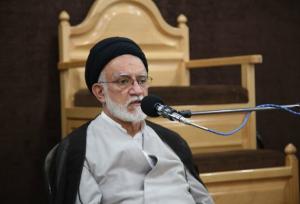 دبیر جامعه روحانیت شیراز: استفاده از زن به عنوان وسیله درآمدزایی قابل قبول نیست