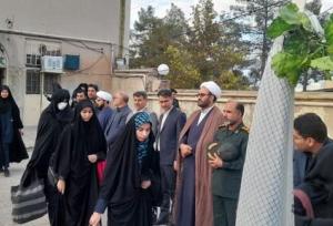 ترویج فرهنگ ایثار و شهادت در دانش‌آموزان با گسترش اردوی راهیان نور 