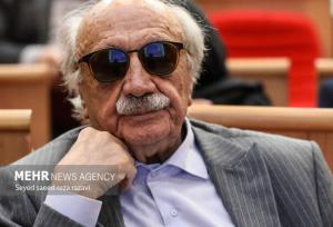 بدون زبان فارسی ایران تکه‌تکه می‌شد