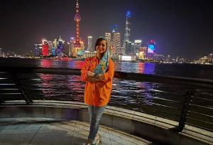 عکس‌های نفیسه روشن در شانگهای چین