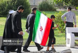 قدرت‌نمایی موشک‌های ایرانی در مسیر پیاده‌روی جاماندگان اربعین در آمل