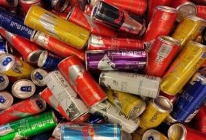 کشف نوشابه‌های انرژی‌زای فاقد مجوز در سلماس