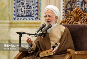 آیت الله جوادی آملی: بسیاری از انسان‌ها در خواب غفلت به سر می برند